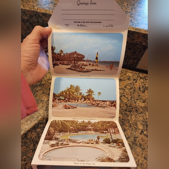 Freeport, Bahamas Foldout Postcard Set - Picture 4 of 5